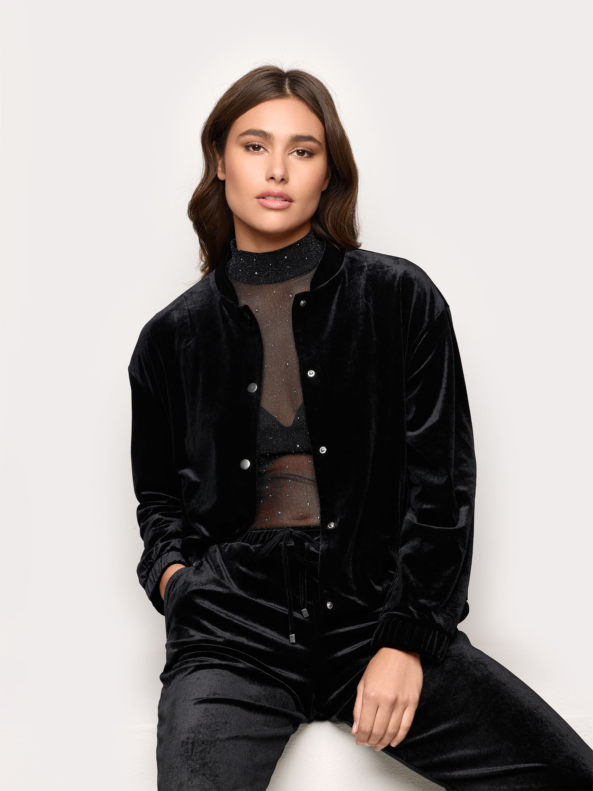 #color_noir;#color_black;#color_negro;#color_schwarz;#color_nero