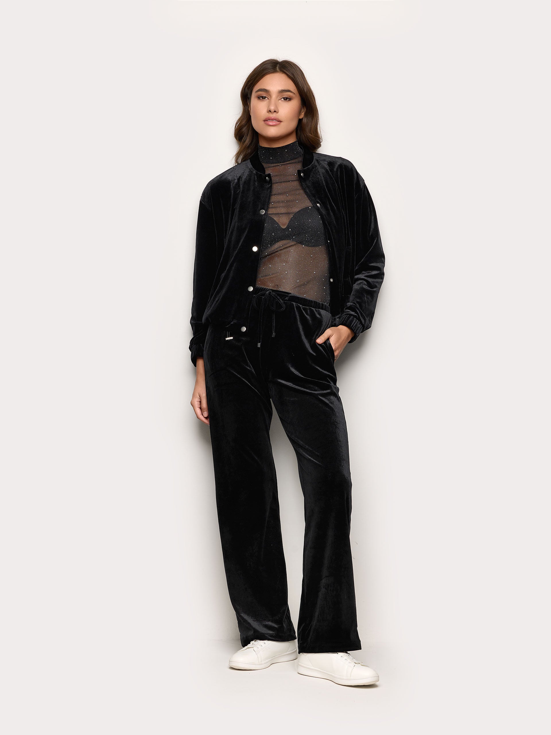 #color_noir;#color_black;#color_negro;#color_schwarz;#color_nero