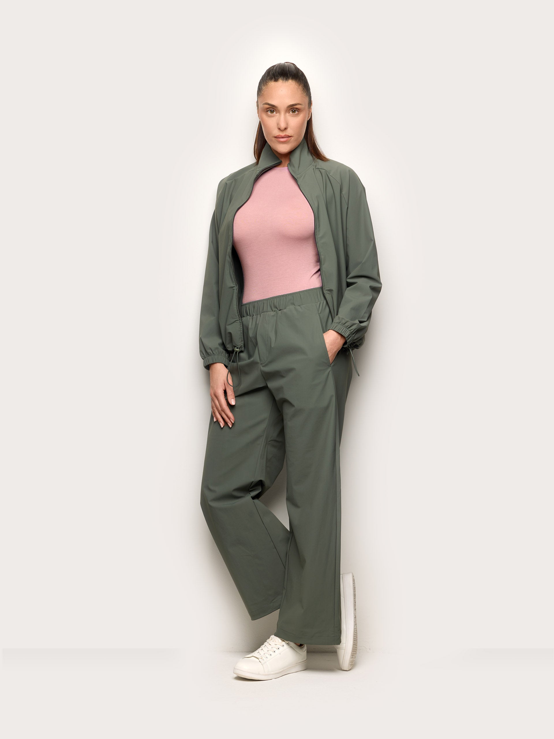 #color_vert_militaire;#color_military_green;#color_verde_militar;#color_militärgrün;#color_verde_militare