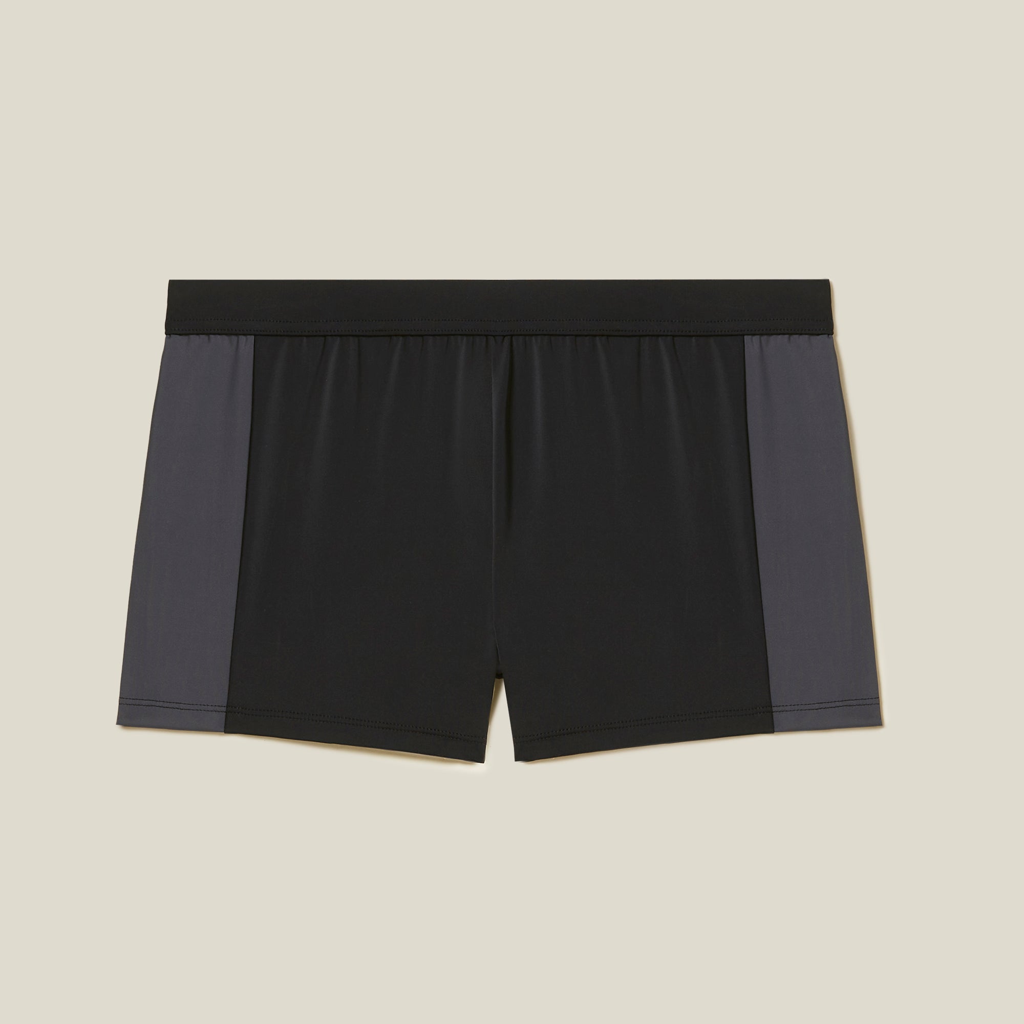 #color_noir;#color_black;#color_negro;#color_schwarz;#color_nero
