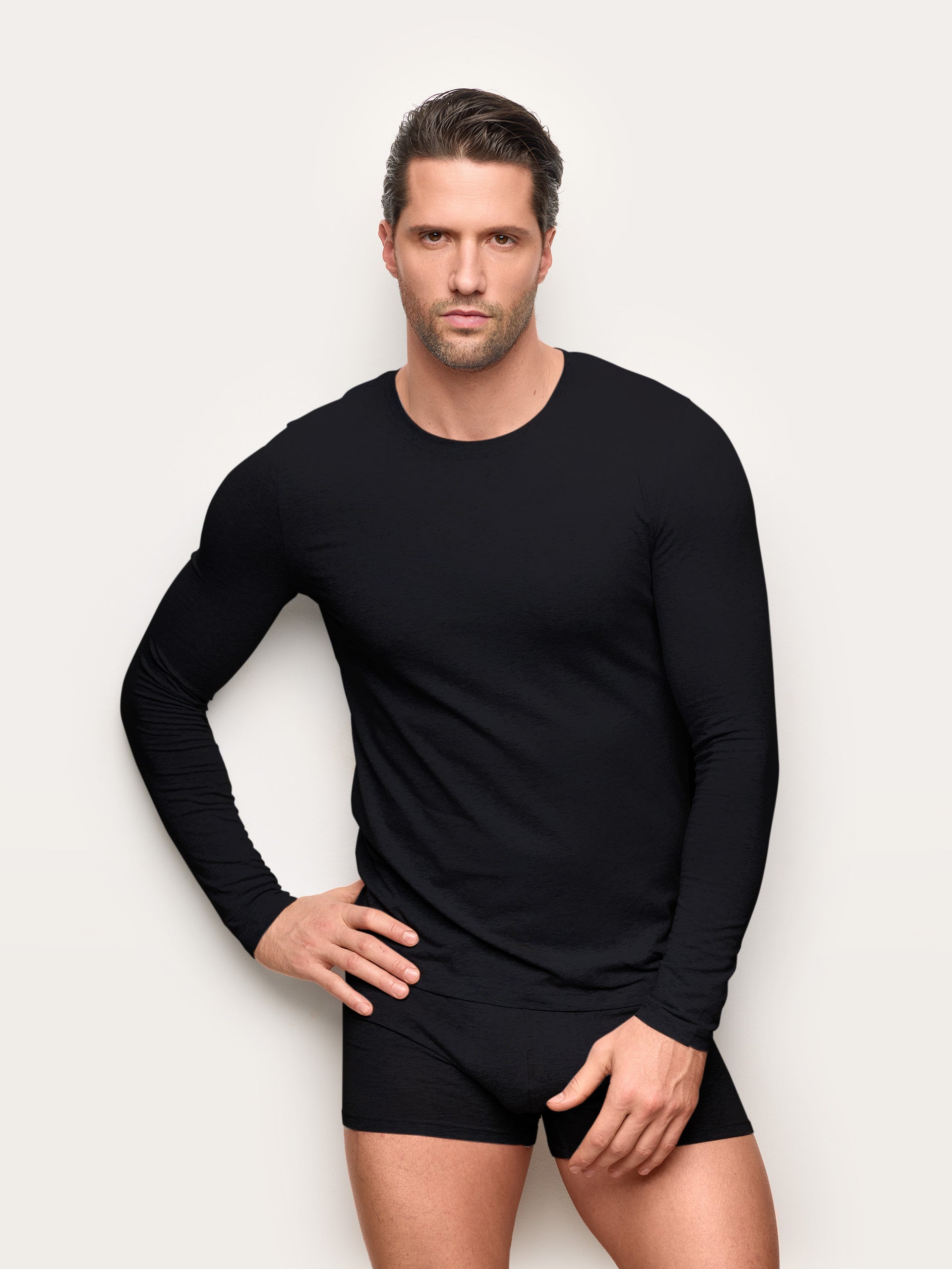 #color_noir;#color_black;#color_negro;#color_schwarz;#color_nero