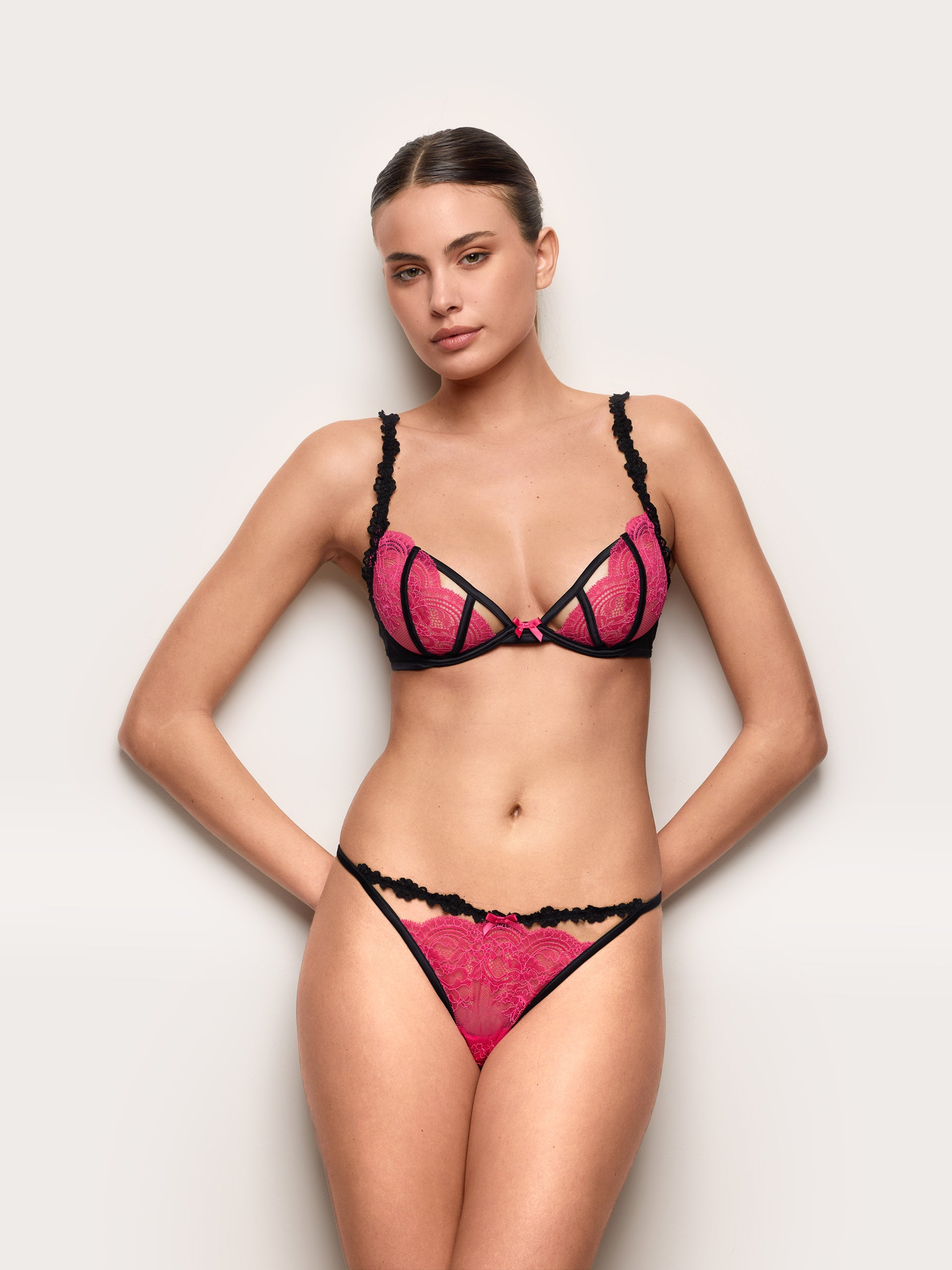 #color_fuchsia;#color_fuchsia;#color_fucsia;#color_fuchsia;#color_fucsia