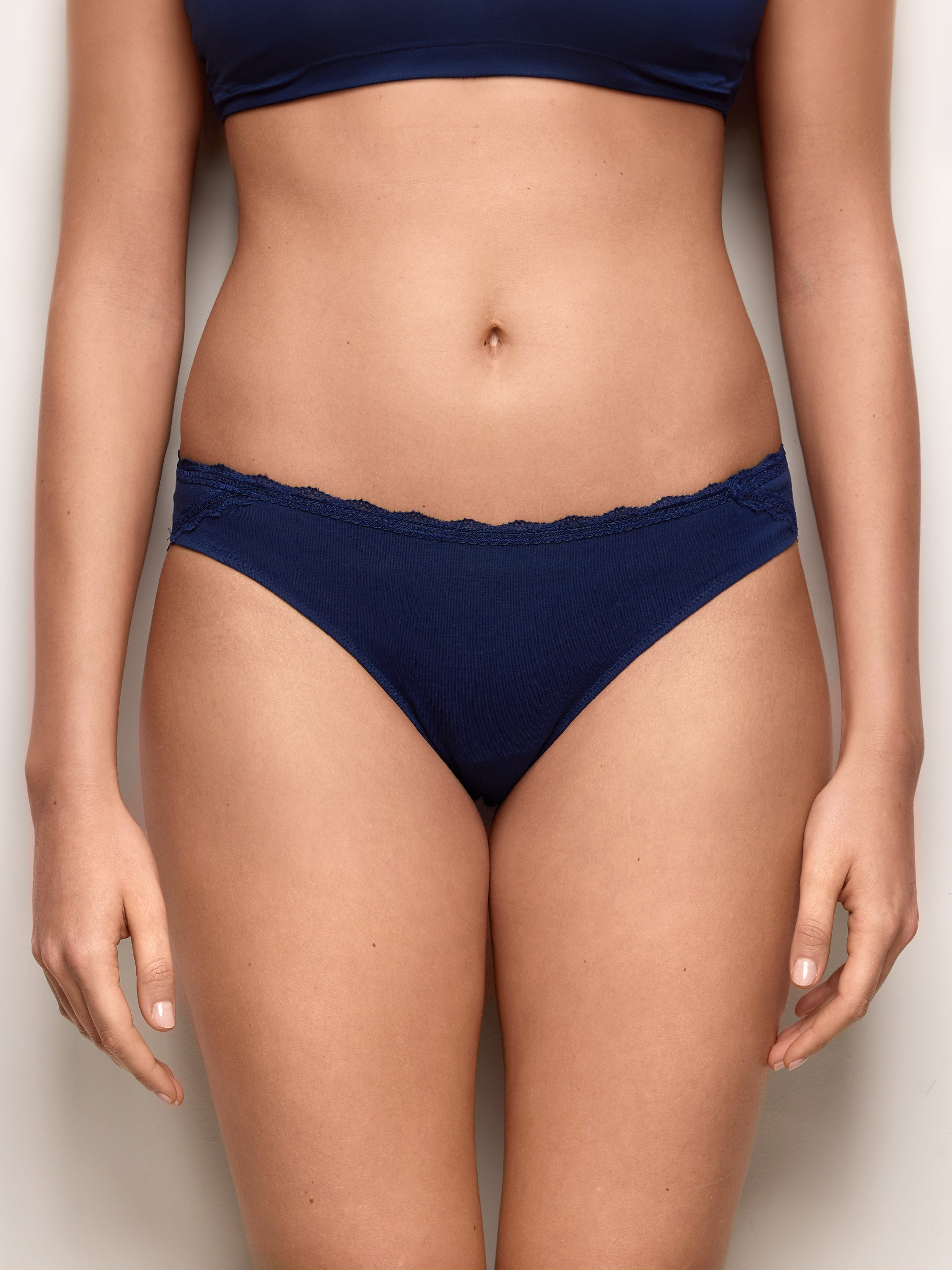 #color_bleu_foncé;#color_dark_blue;#color_azul_oscuro;#color_dunkelblau;#color_blu_scuro
