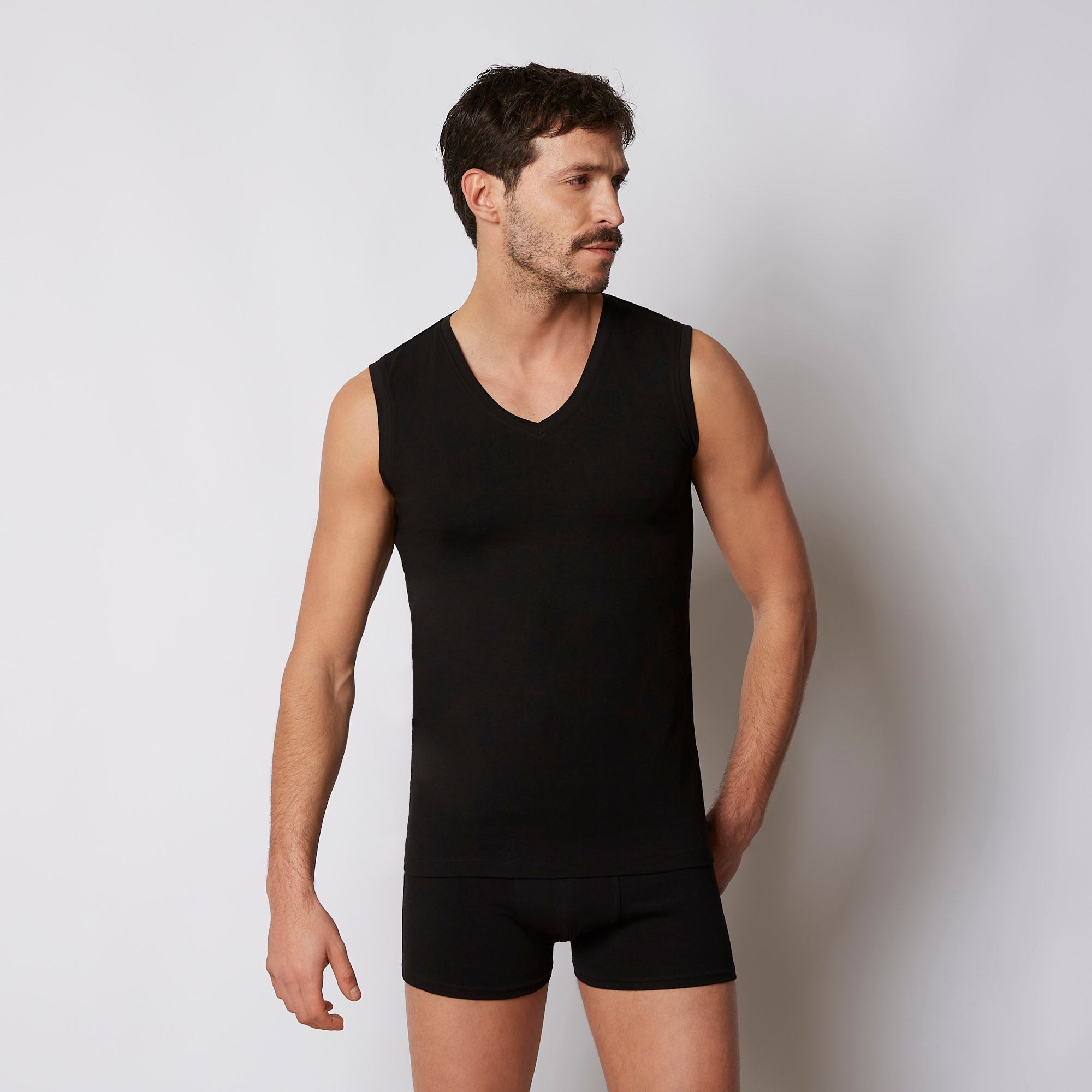 #color_noir;#color_black;#color_negro;#color_schwarz;#color_nero