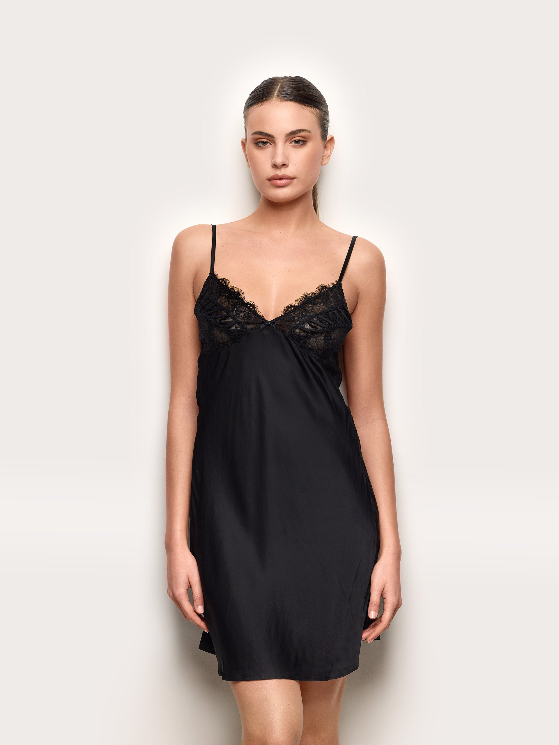 #color_noir;#color_black;#color_negro;#color_schwarz;#color_nero