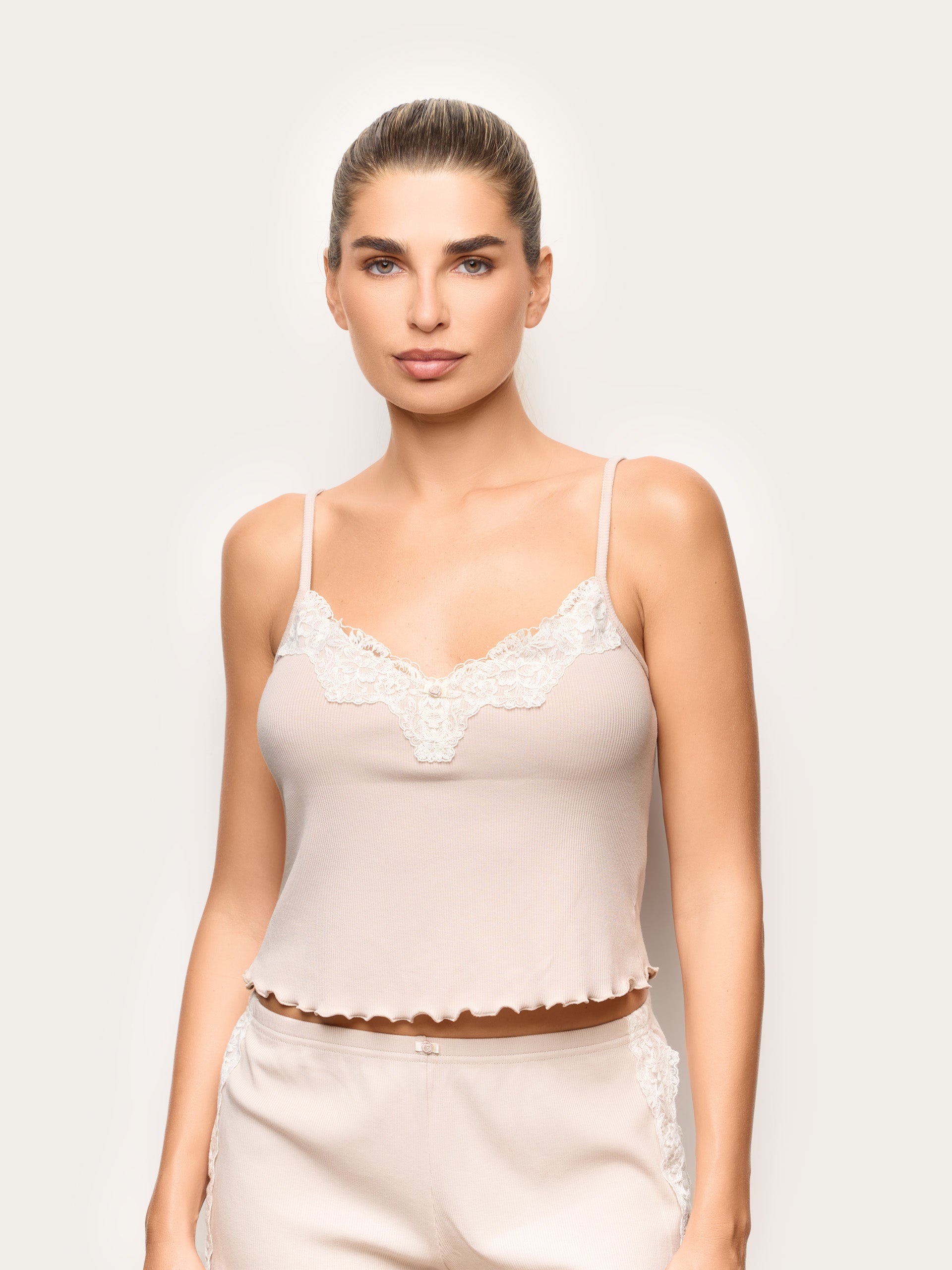 #color_beige;#color_beige;#color_beige;#color_beige;#color_beige