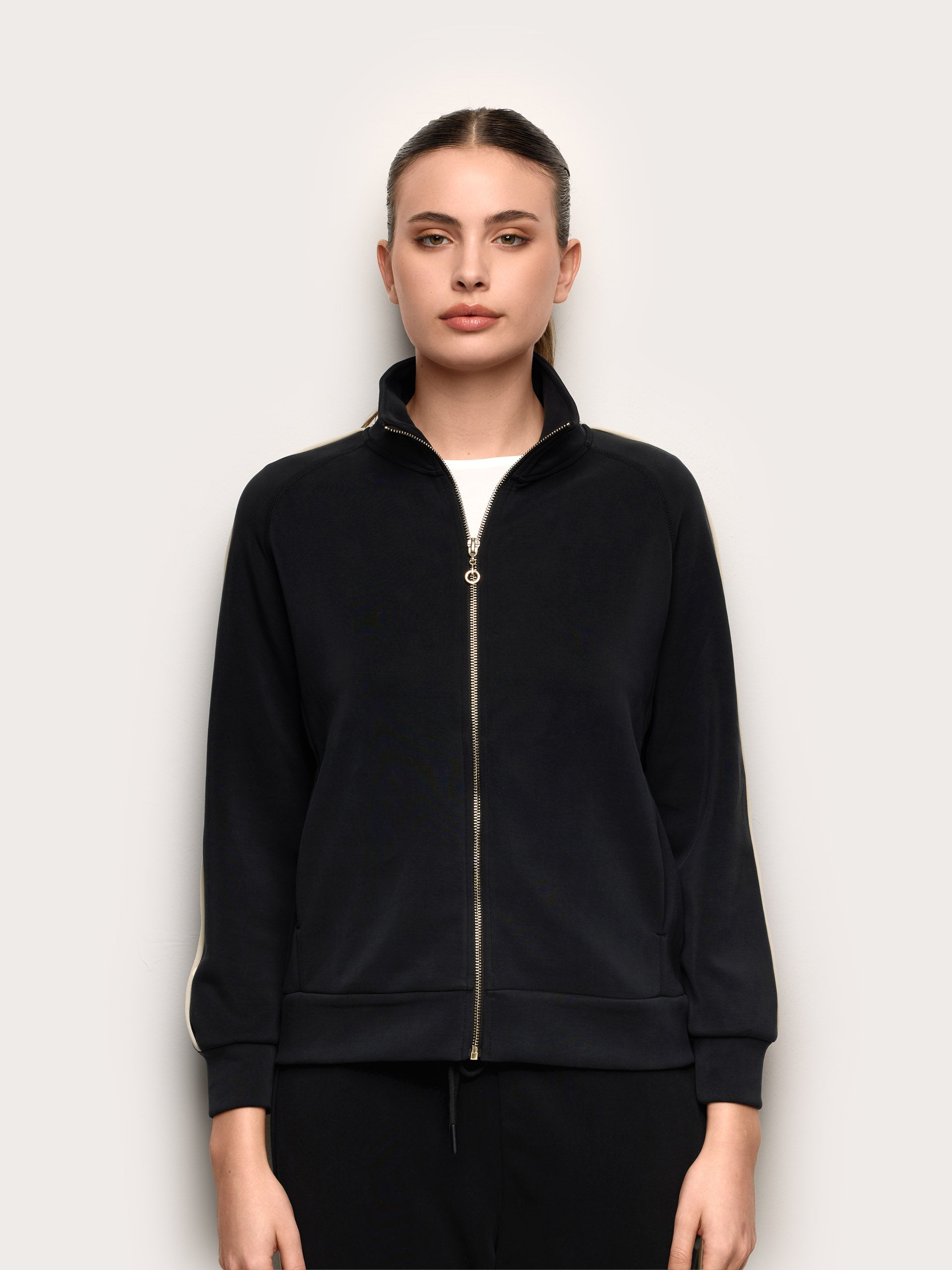 yami① Sweatshirt - Easy Living Almond | Yamamay