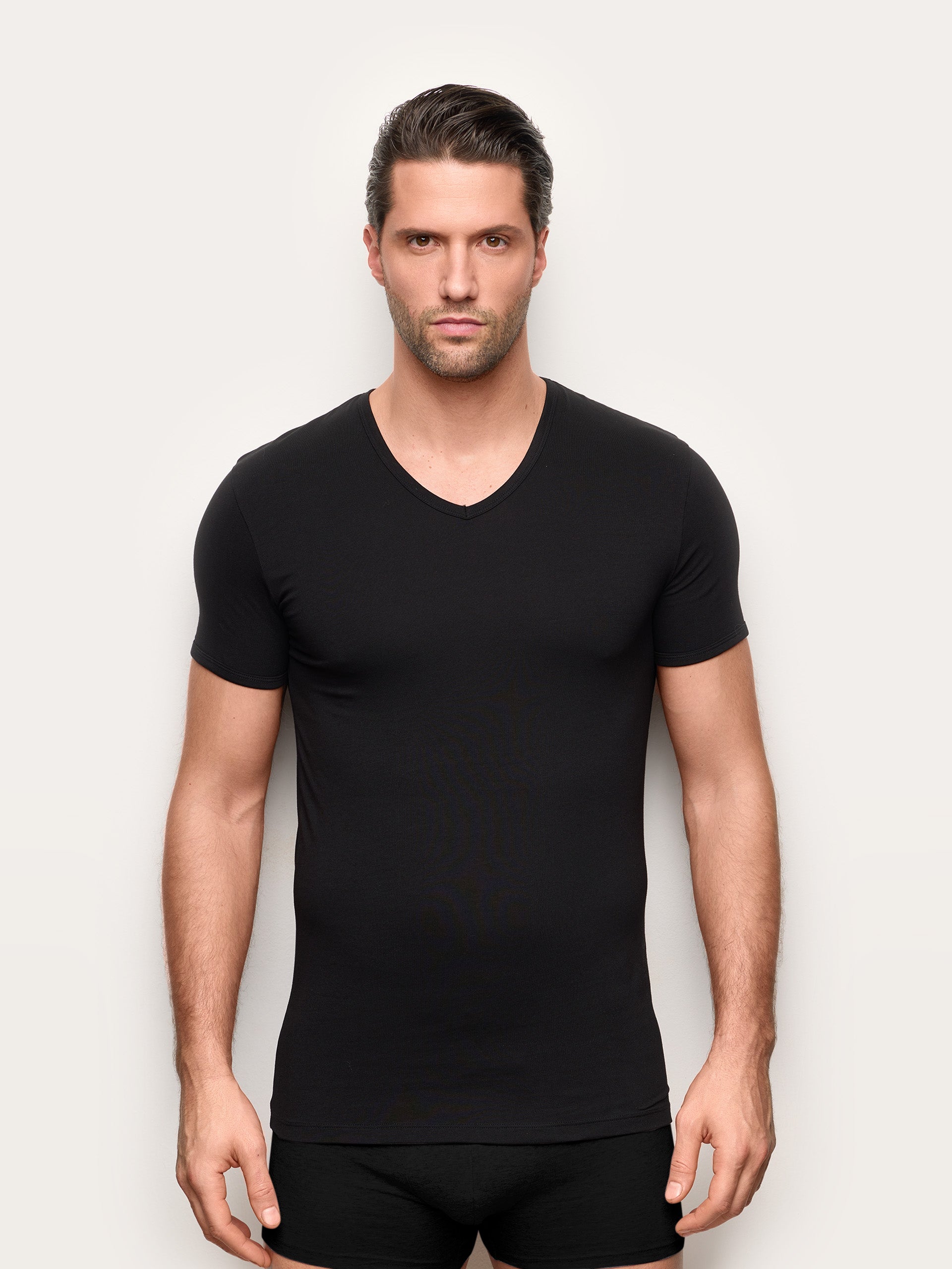 V-neck cotton jersey sweater - New Simply Black | Yamamay